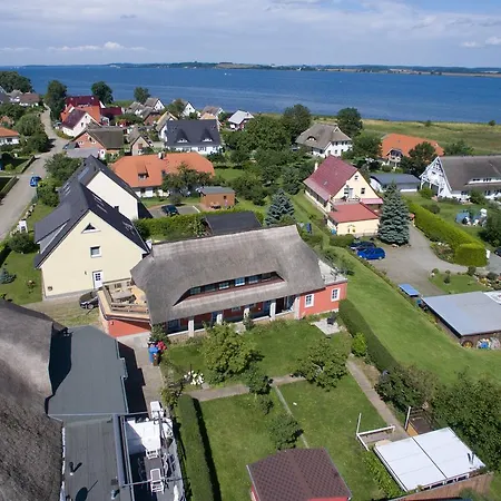 Ferienappartement Seestern In *